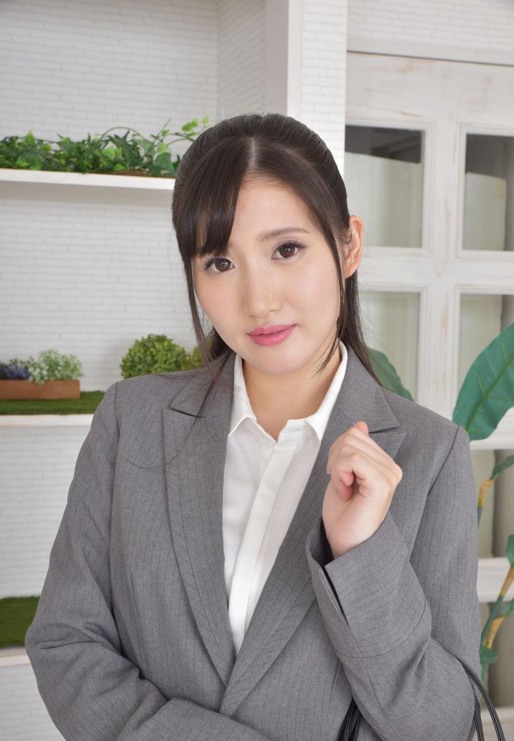 AI�����滻���ǲ�1��3����ҳ