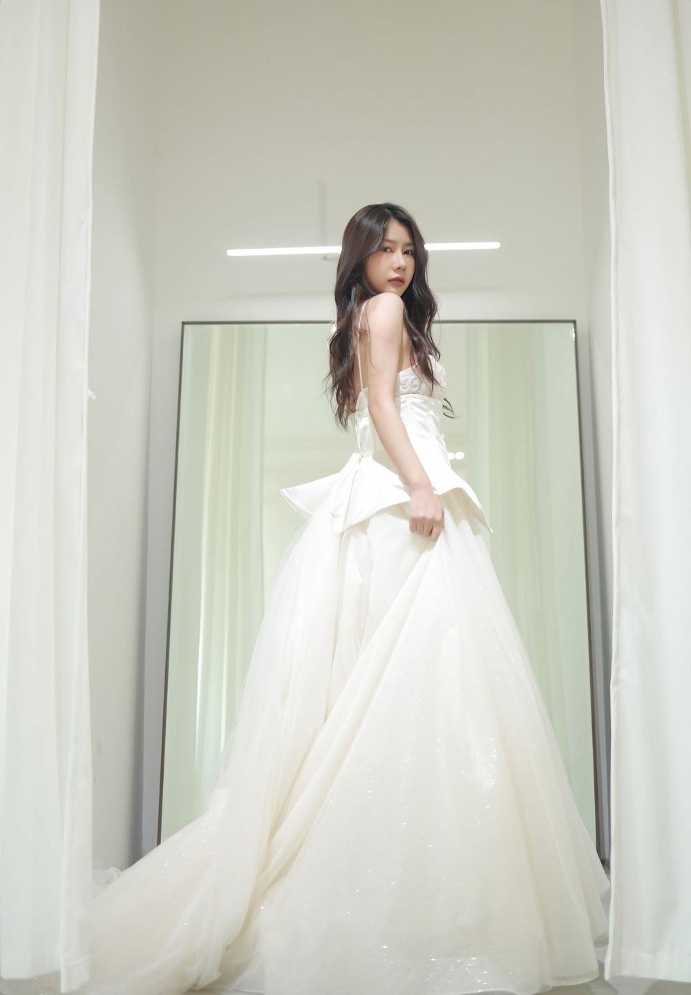 ����������