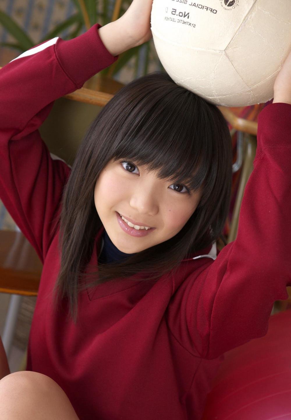 �����첥