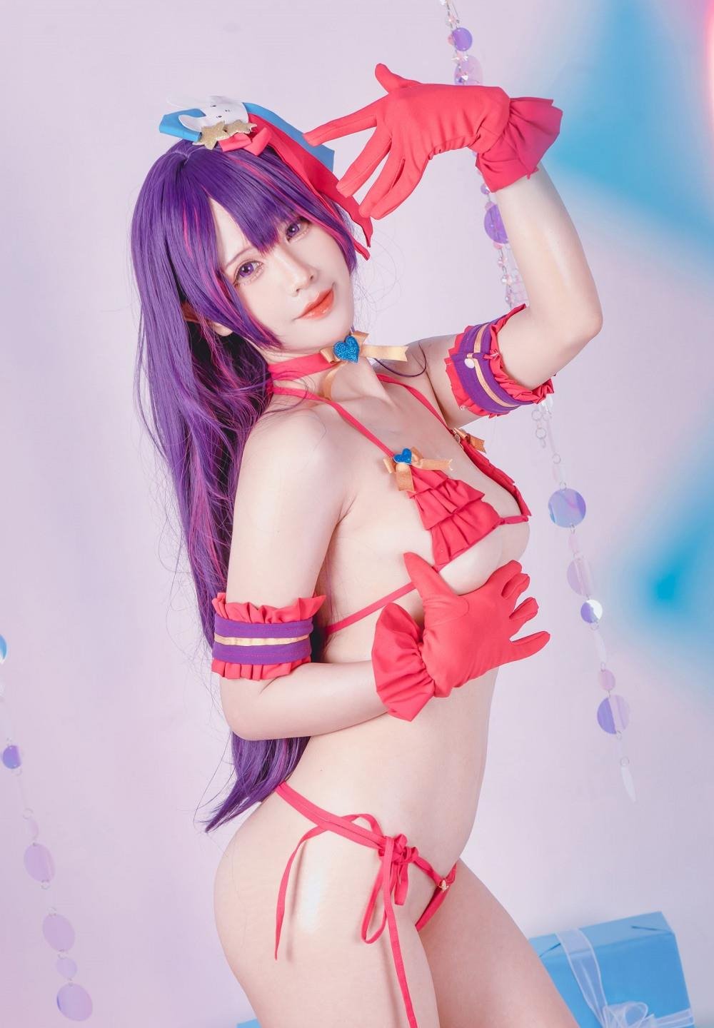 ������Ů����