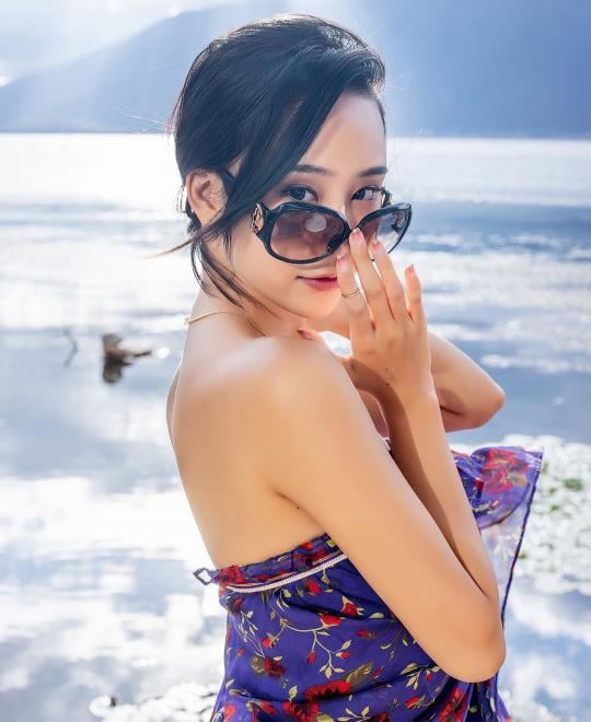 ����������