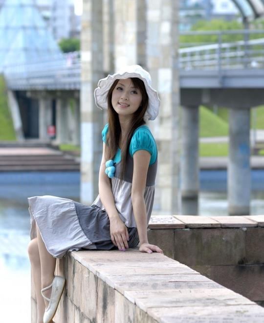 ��;�������